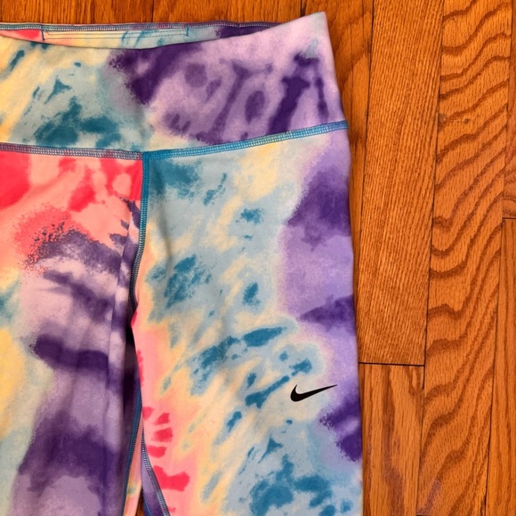 Nike Women’s Training Dri-FIT One Mid-Rise 7/8 Tie Dye Leggings Size Small - Picture 5 of 13